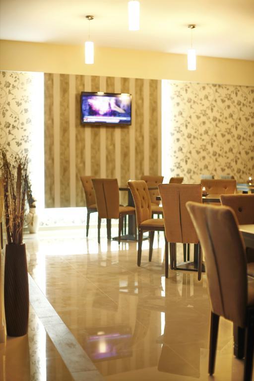Garni Hotel Tema Nova Čačak エクステリア 写真